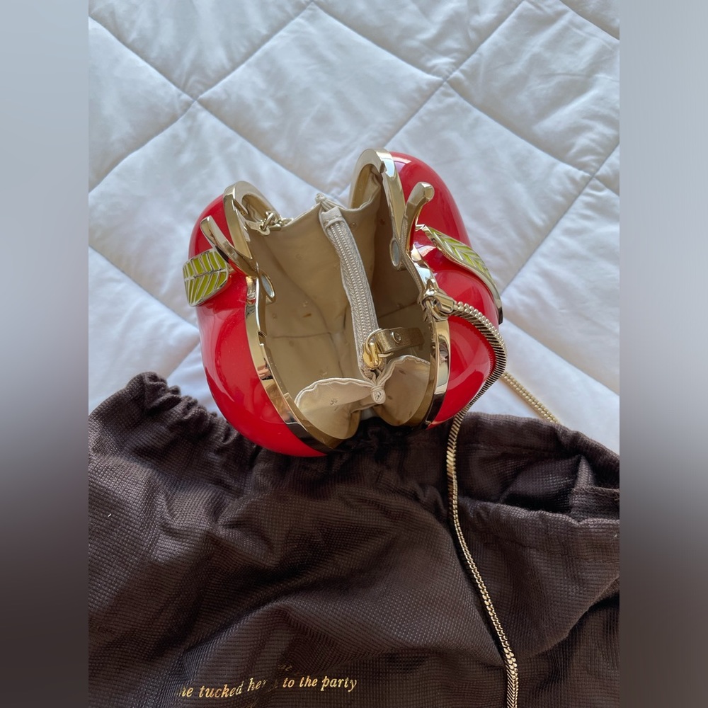 Kate Spade Limited Collection ๐ - Picture 2 of 3